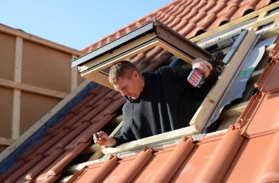 Pose de fenêtres de toit Velux à Liausson